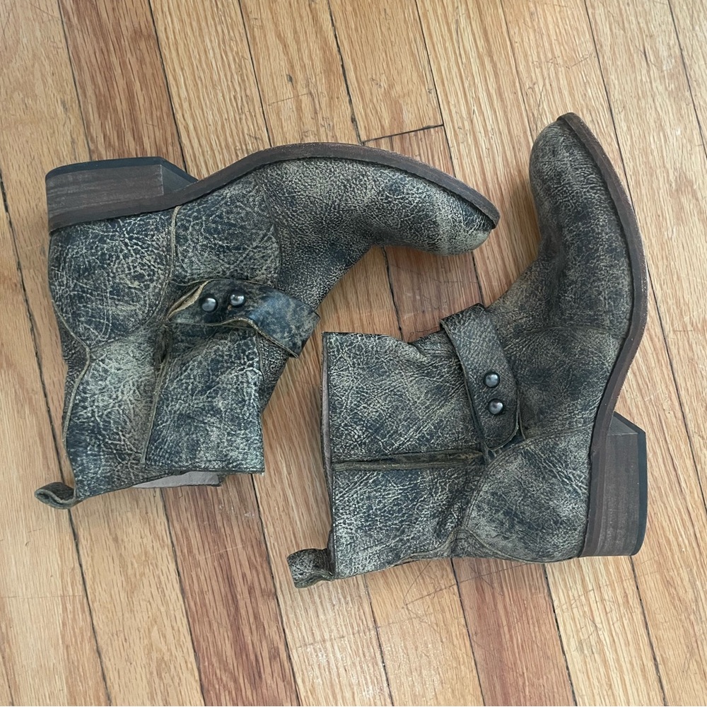 Spirit Lucchese Short boots Olivia crackled brown Black leather cowgirl